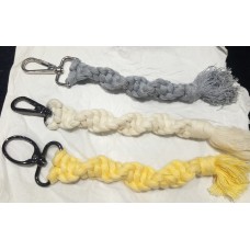 Macramé Key Chains  ميداليات مفاتيح بغرزة المكرمية 