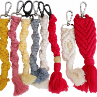 Macramé Key Chains  ميداليات مفاتيح بغرزة المكرمية  Macramé Key Chains  ميداليات مفاتيح بغرزة المكرمية